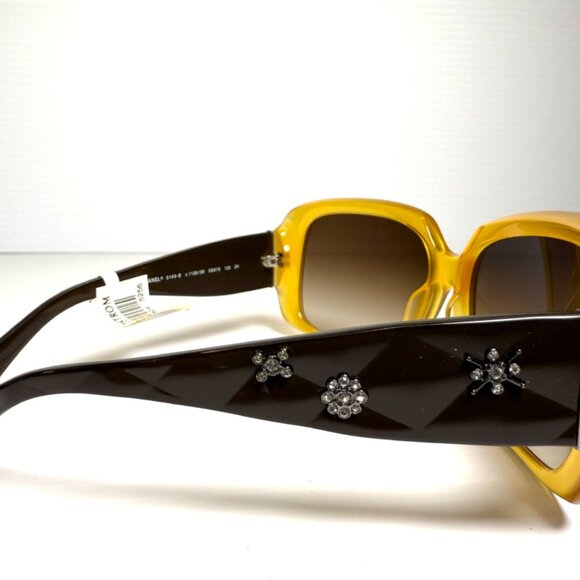CHANEL Polarized Frame Sunglasses for Women main image 4